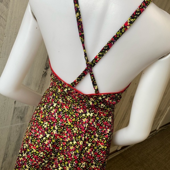 Cute Floral Sweetheart Neckline Dress - Picture 6 of 8